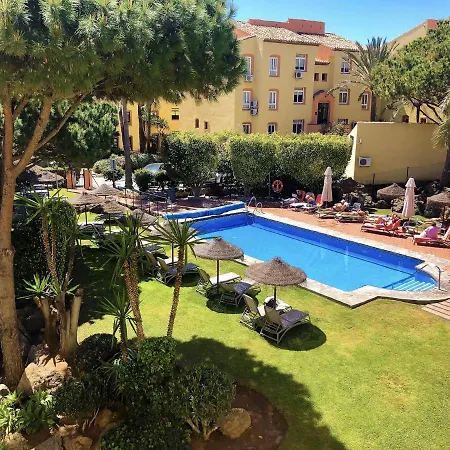 Apartment Dona Lola Martha - Spacious 3 Bedroom With Partial Sea Views *