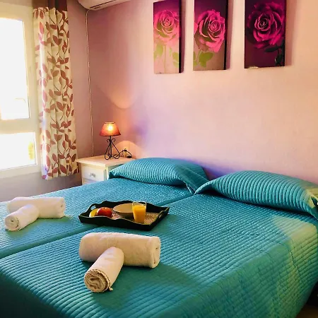 Dona Lola Martha - Spacious 3 Bedroom With Partial Sea Views *