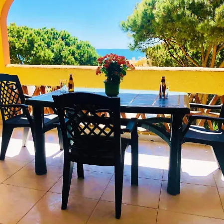 Dona Lola Martha - Spacious 3 Bedroom With Partial Sea Views *